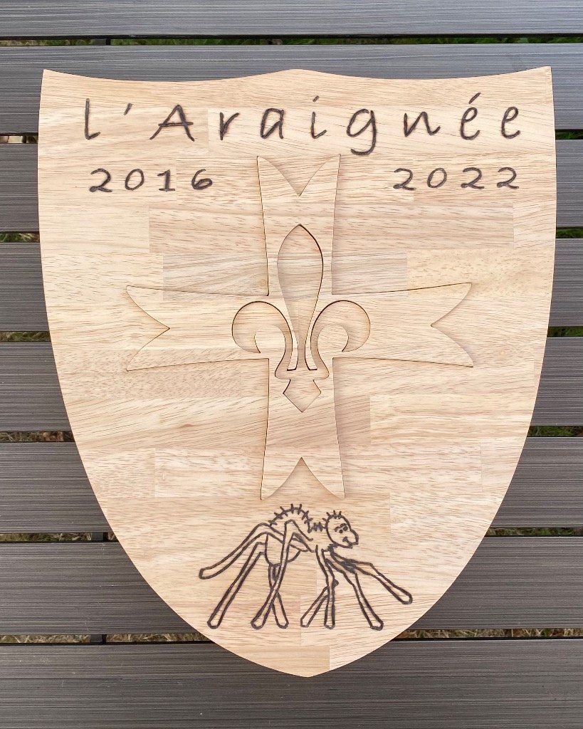 Blason scout en bois d’hévéa (AGSE) - Personnalisé « Araignée » - Réseau des patrouilles libres - Guides et Scouts d'Europe