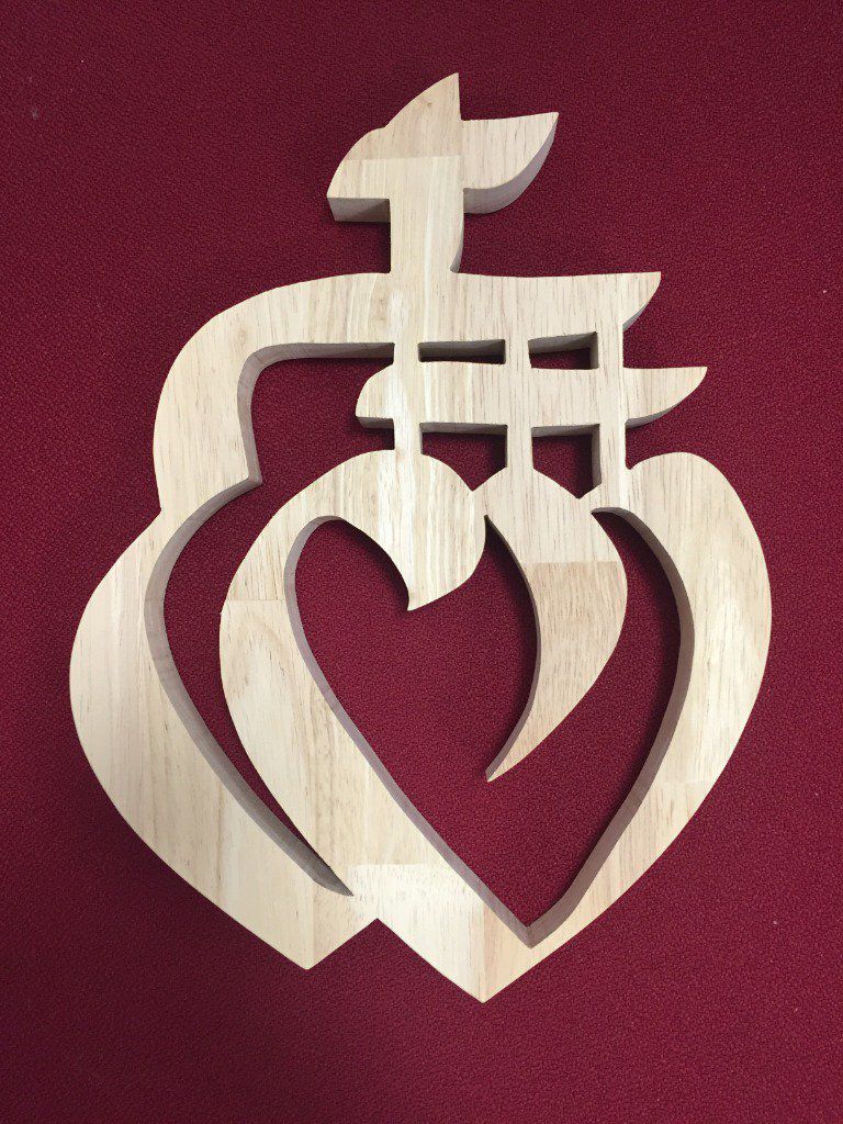 Cœur Vendéen en bois d'hévéa - Modèle stylisé